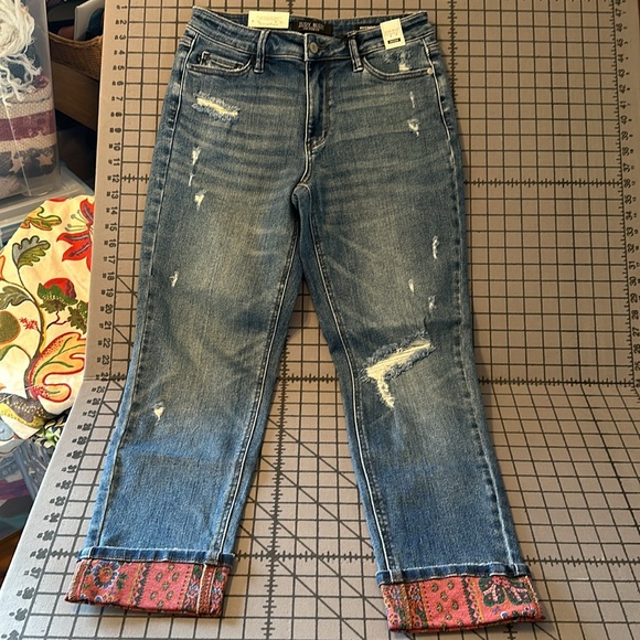 NWT Judy Blue Jeans with Paisley cuff 7/28 - Picture 4 of 6